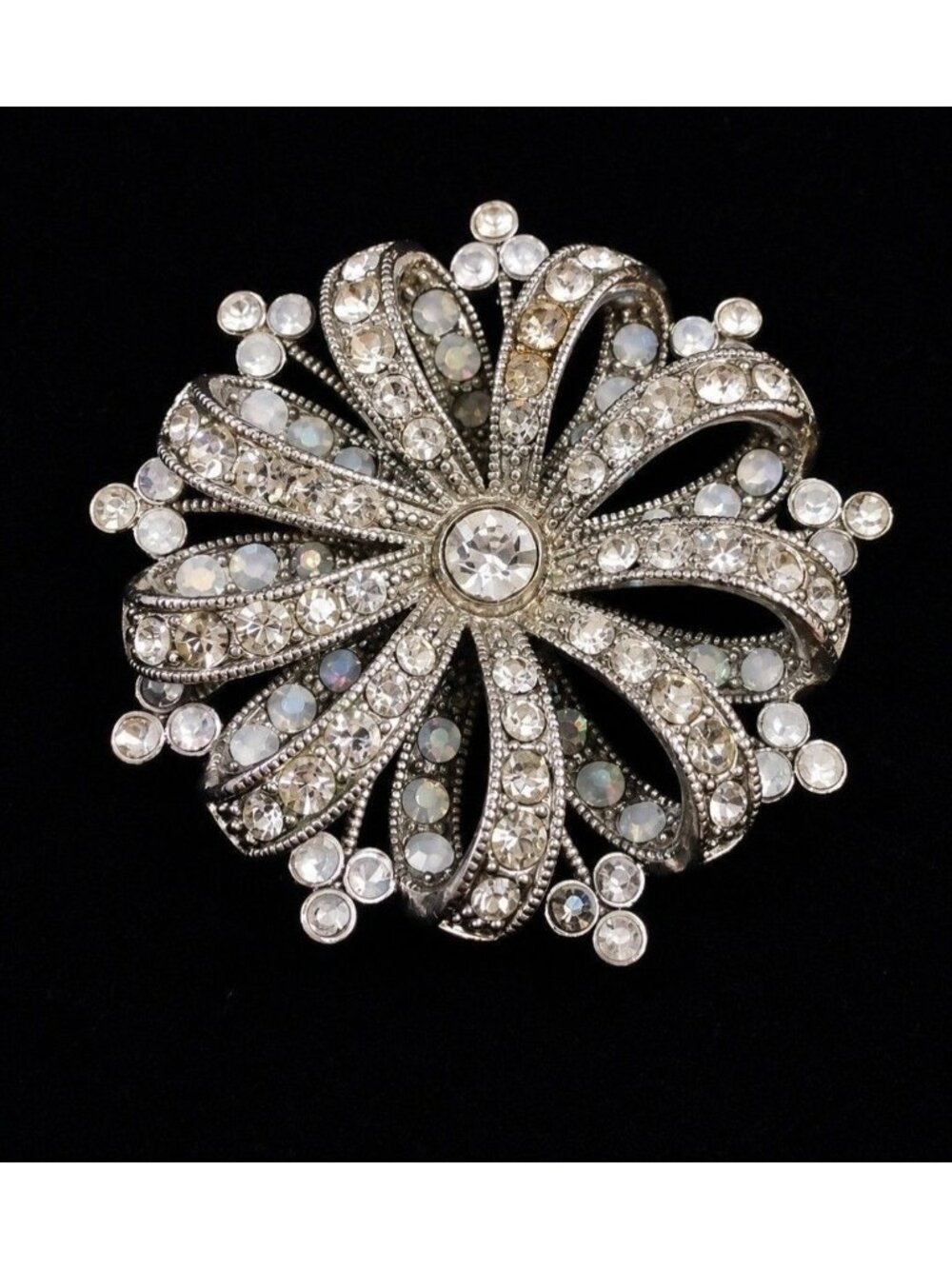 LIZ CLAIBORNE Vintage 1980s LC Rhinestone Statement Brooch Silver Tone Flower